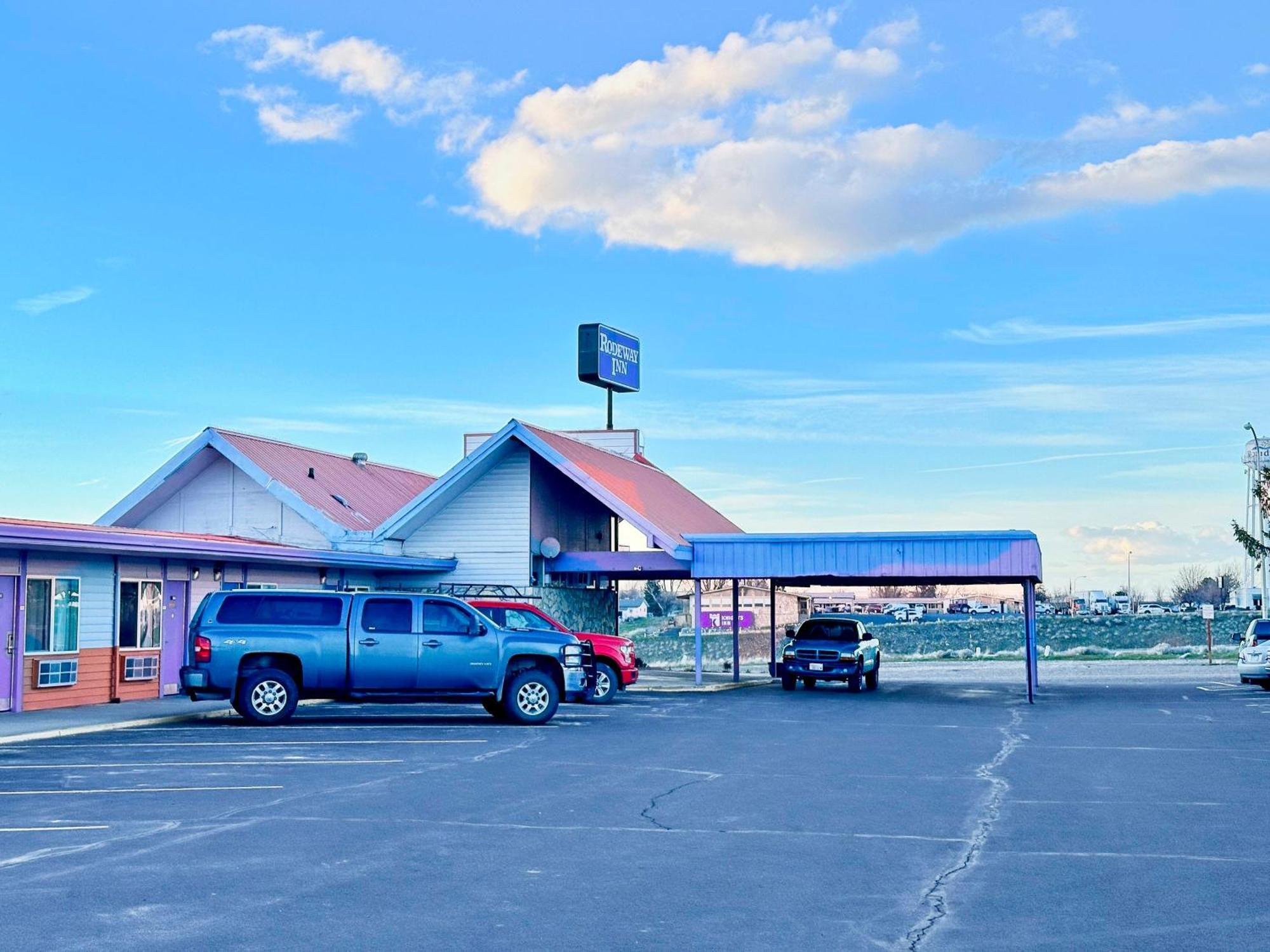 Rodeway Inn Boardman - Hermiston Bagian luar foto